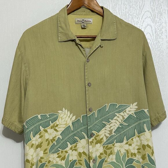 Tommy Bahama Tropical Floral 100% Silk Button Down Hawaiian Camp Shirt Medium - Picture 2 of 13